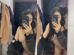 Gái xinh vú đẹp ngoại tình ny cho thằng bạn thân xxx trong toilet